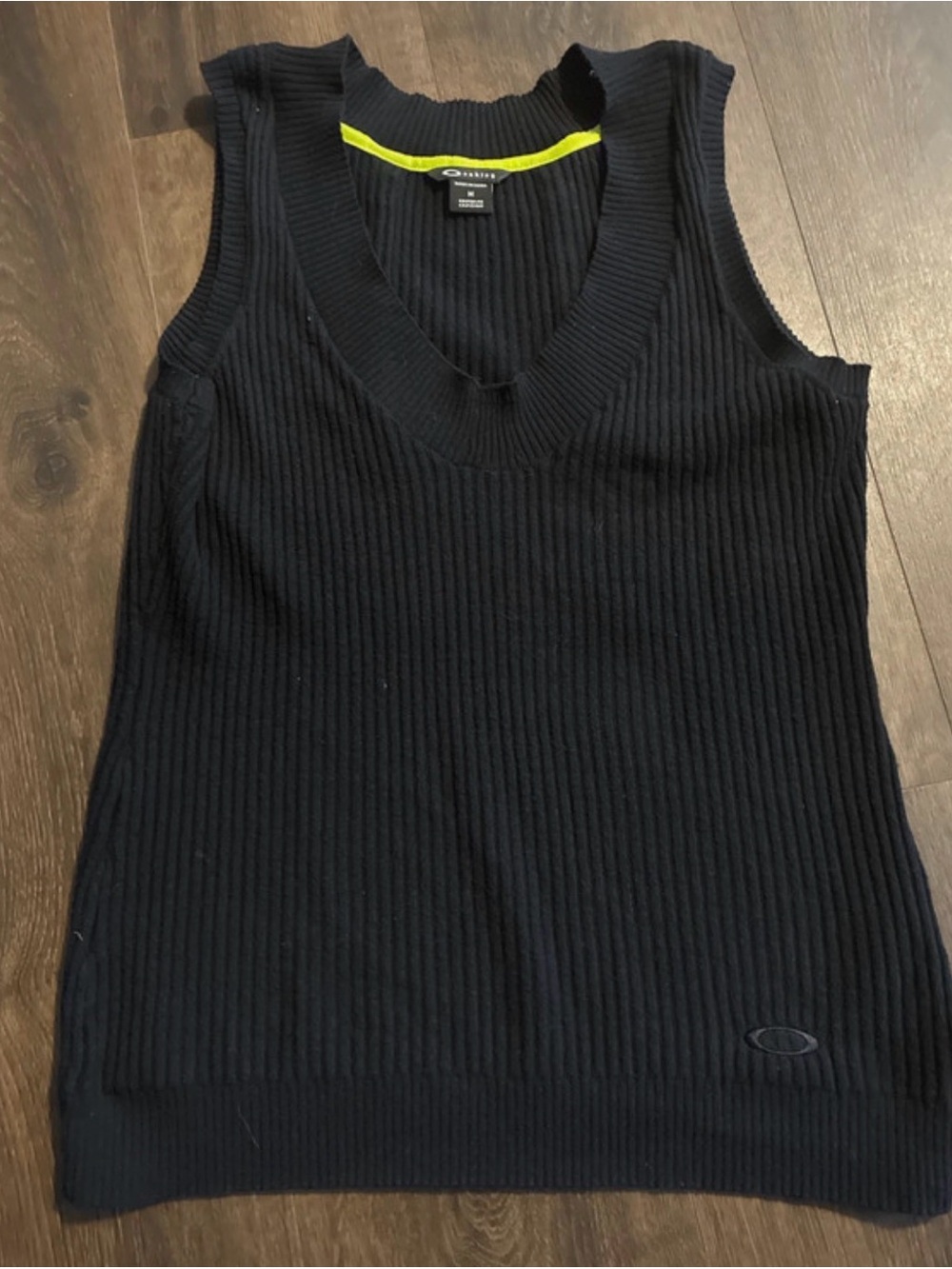 Oakley Black Ribbed V-Neck Sleeveless Tank